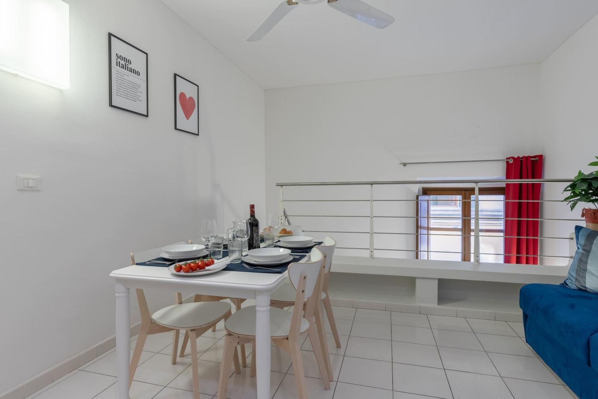 Charming Loft Near The Duomo Cathedral Apartment Florenz
